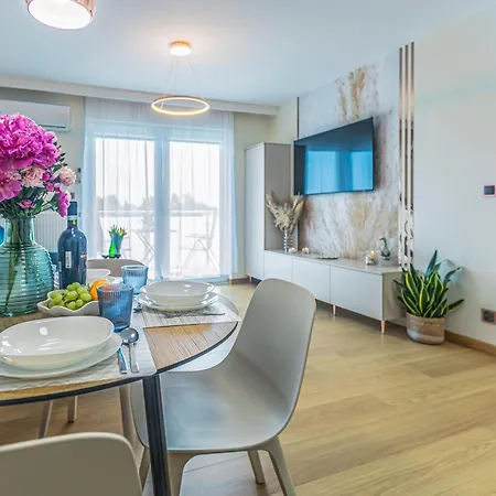 Апартаменты Jp Jastrzebia, Wysoki Standard, Parking, Blisko Morza ! *